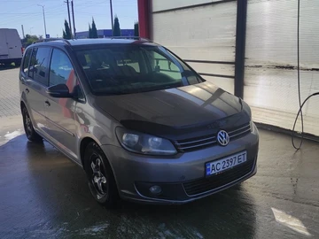 Авто Volkswagen Touran 2010 № 7968355
