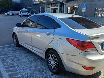 Авто Hyundai Accent 2013 № 7968486