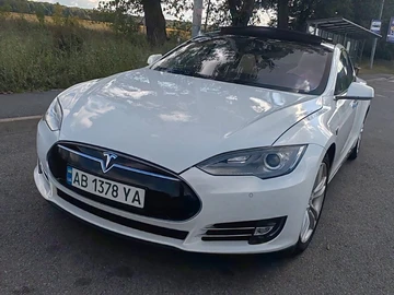 Авто Tesla Model S 2013 № 7968569