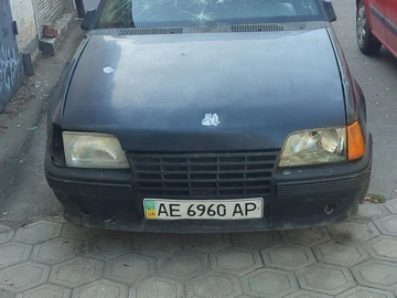 Авто Opel Cascada 1989 № 7968888