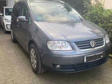 Авто Volkswagen Touran 2006 № 7968891