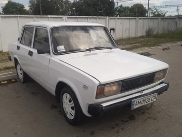 Авто ВАЗ 2105 1988 № 7969115