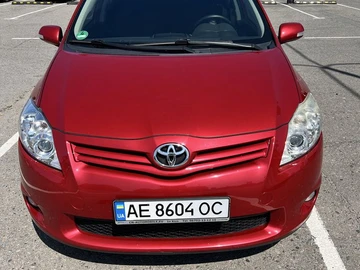 Авто Toyota Auris 2010 № 7969161