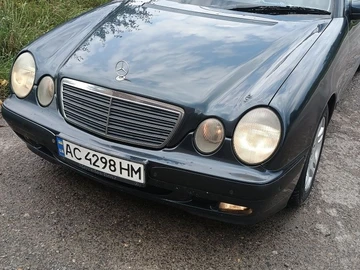 Авто Mercedes 220 2001 № 7969513