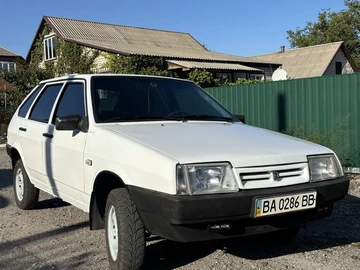 Авто ВАЗ 2109 1990 № 7969590