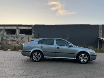 Авто Skoda Octavia 2004 № 7969776