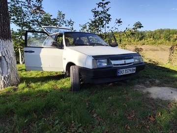 Авто ВАЗ 2109 1992 № 7969814