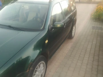 Авто Volkswagen Golf 1999 № 7970119