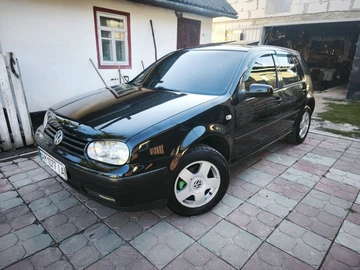 Авто Volkswagen Golf 2001 № 7970138