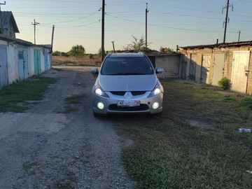 Авто Mitsubishi Grandis 2007 № 7970233