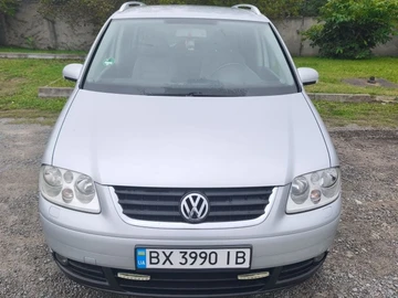 Авто Volkswagen Touran 2004 № 7970242