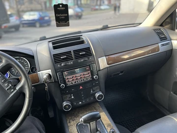 Авто Volkswagen Touareg 2007 № 7970281