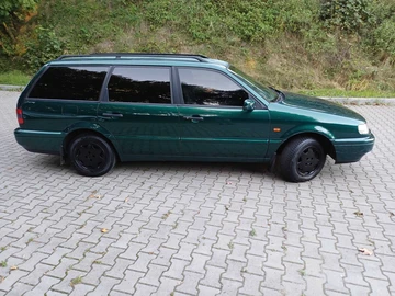 Авто Volkswagen Passat Variant 1995 № 7970459
