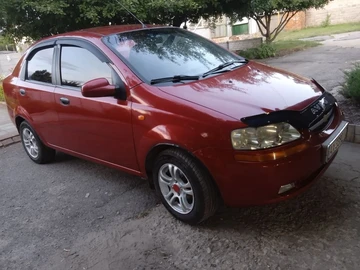 Авто Chevrolet Aveo 2004 № 7970895