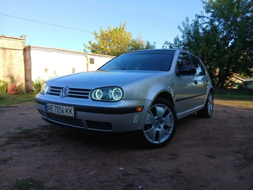 Авто Volkswagen Golf 2001 № 7970916