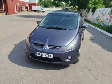 Авто Mitsubishi Grandis 2007 № 7970977