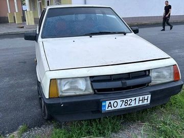 Авто ВАЗ 2109 1988 № 7971162
