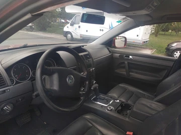 Авто Volkswagen Touareg 2005 № 7971273