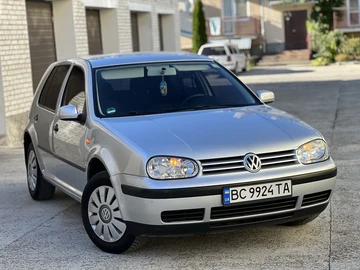Авто Volkswagen Golf 2000 № 7971453