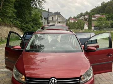 Авто Volkswagen Touran 2011 № 7971502