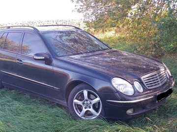 Авто Mercedes 220 2003 № 7971536
