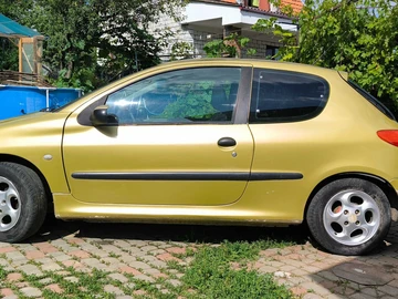 Авто Peugeot 206 2002 № 7971918