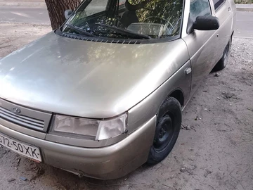 Авто ВАЗ 21102 2002 № 7971964