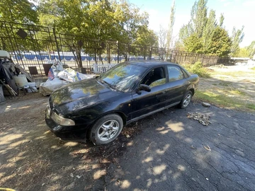 Авто Audi A4 1997 № 7972095