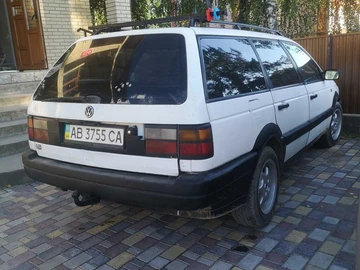 Авто Volkswagen Passat Variant 1992 № 7972120