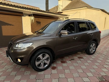 Авто Hyundai Santa Fe 2011 № 7972284