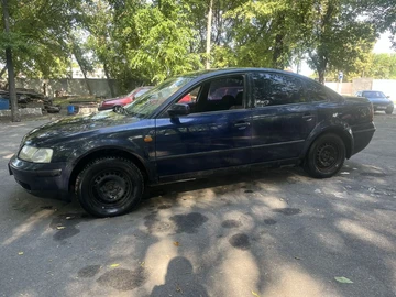 Авто Volkswagen Passat Sedan 1997 № 7972291