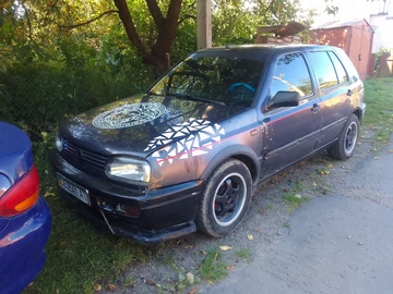 Авто Volkswagen Golf 1995 № 7972324