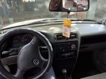 Авто Opel Vectra 1989 № 7972340