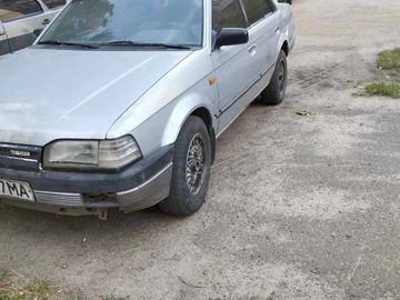 Авто Mazda 323 1989 № 7972348