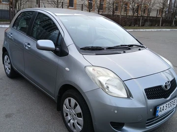 Авто Toyota Yaris 2007 № 7972380