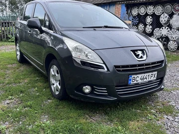 Авто Peugeot 5008 2010 № 7972407