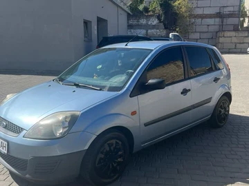 Авто Ford Fiesta 2005 № 7972499