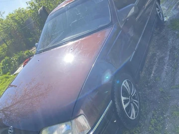 Авто Opel Omega 1992 № 7972536