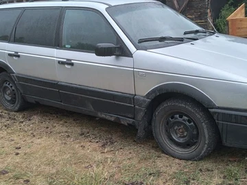Авто Volkswagen Passat Cc 1991 № 7972660