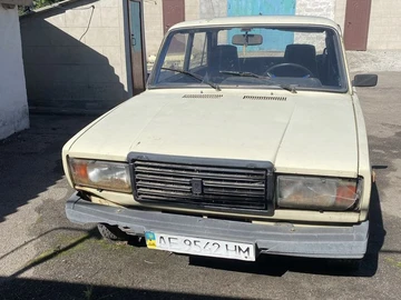 Авто ВАЗ 2107 1990 № 7972802