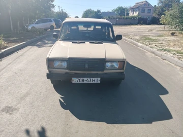 Авто ВАЗ 2107 1986 № 7972877
