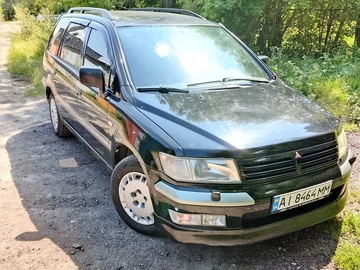 Авто Mitsubishi Space Wagon 2002 № 7972899