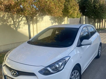 Авто Hyundai I30 2013 № 7972954