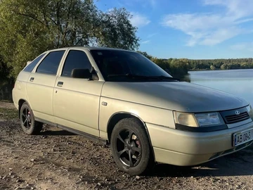 Авто ВАЗ 2112 2004 № 7972990