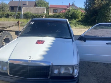Авто Mercedes 190 1986 № 7973012