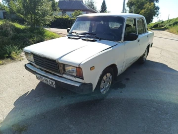 Авто ВАЗ 2107 1983 № 7973030