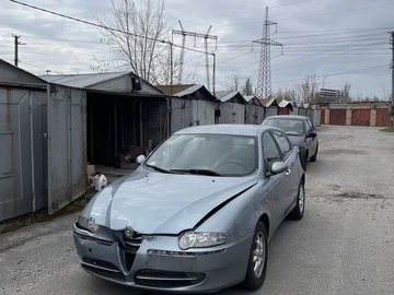 Авто Alfa Romeo 147 2001 № 7973051
