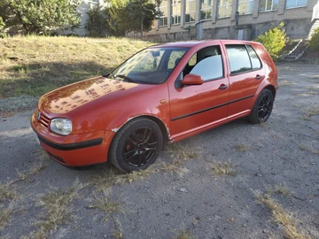 Авто Volkswagen Golf 1998 № 7973210