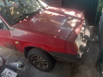 Авто ВАЗ 2109 1988 № 7973288