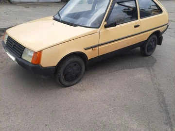Авто ЗАЗ Таврия 2001 № 7973394